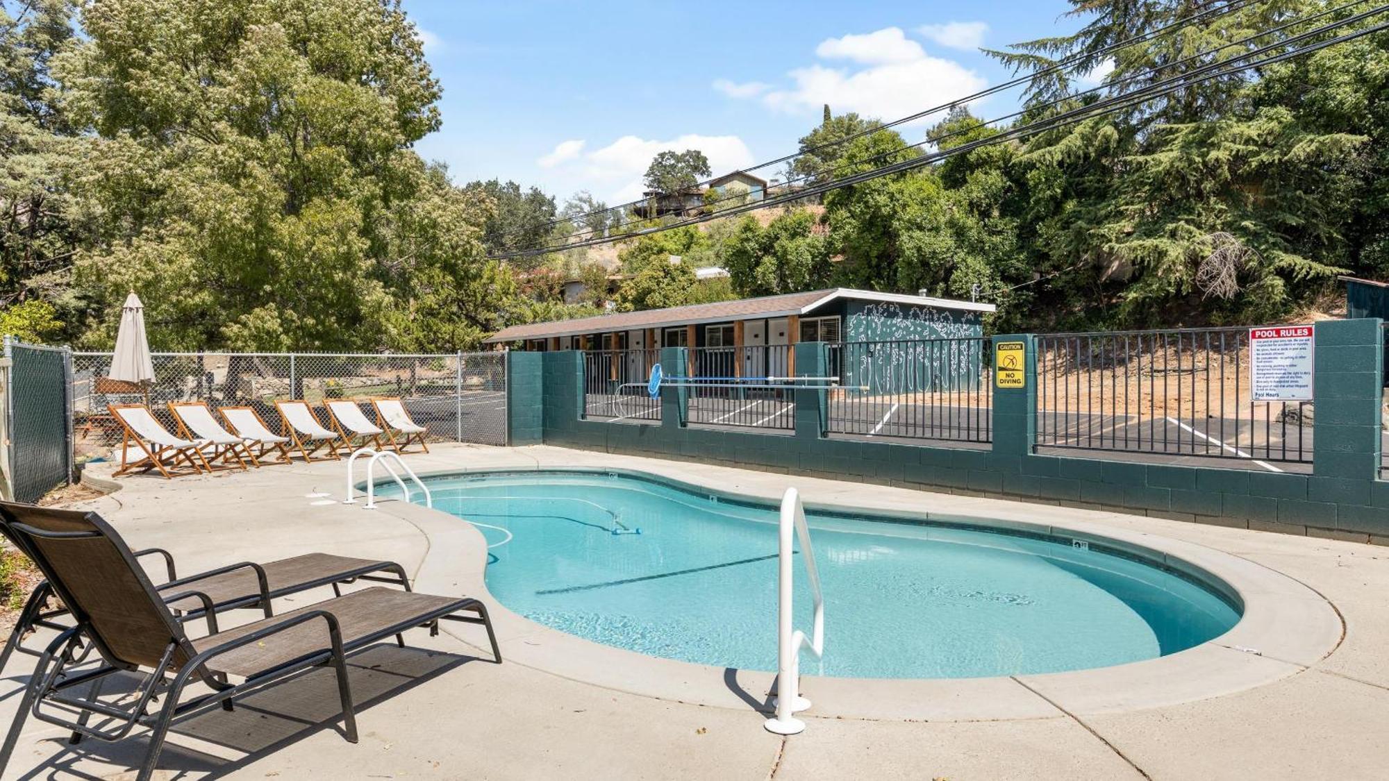 The Tokopah Sequoia Motel Rm 1 Трі-Риверс Екстер'єр фото