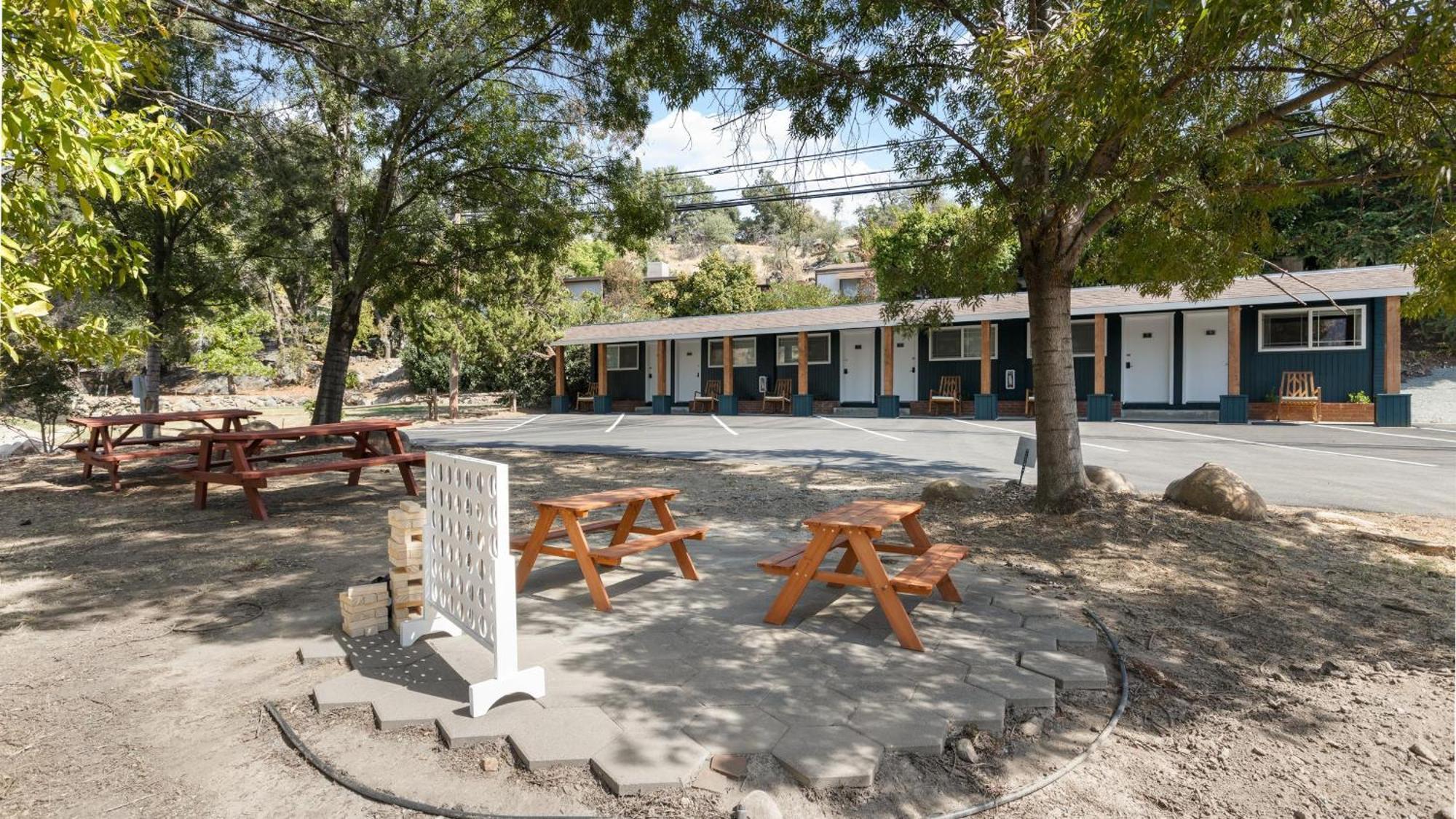 The Tokopah Sequoia Motel Rm 1 Трі-Риверс Екстер'єр фото